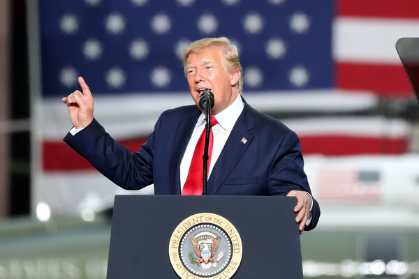 도널드 트럼프 미국 대통령이 지난 2019년 6월 30일 오후 경기도 평택시 오산공군기지에서 연설을 하고 있다. (사진=뉴스1)