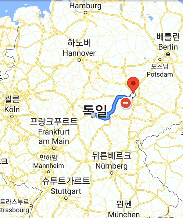 바흐의 고향인 아이제나흐(좌)와 헨델의 고향인 할레(우)