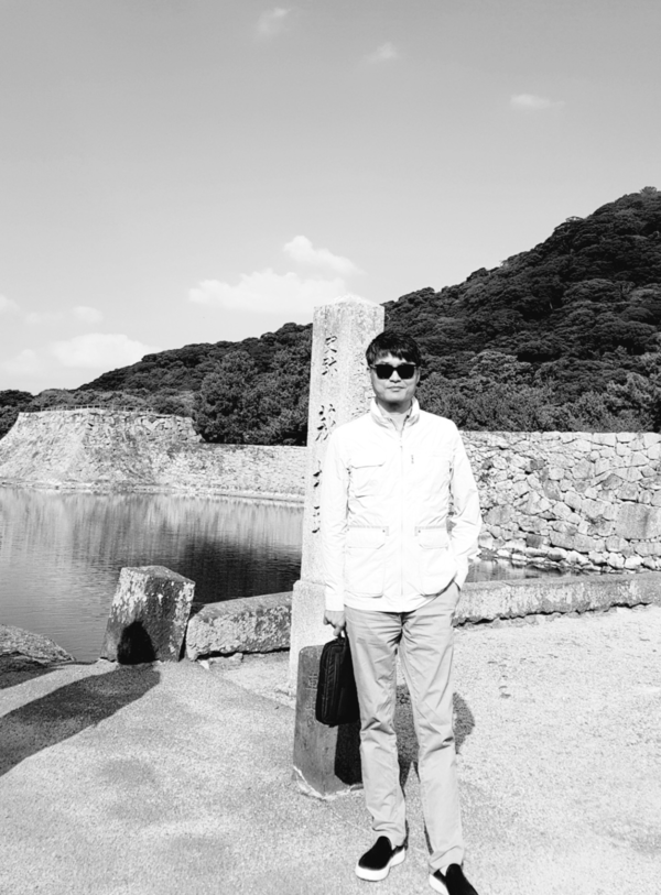 메이지 유신의 발상지 야마구치현 하기시에 남아있는 다이묘 모리 가문의  성터 앞 해자를 건너기 전.. 2018. 11