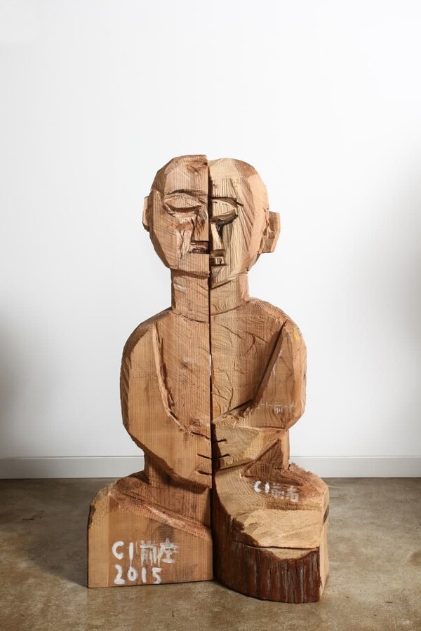 붓다 C1 121×71×25.5 삼나무 Koya cedar 2015 / 사진 =서용선 아카이브