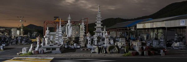 스톤마켓 웅천2 150×450cm Pigment Print 2020 / 사진제공 =조현택 작가 