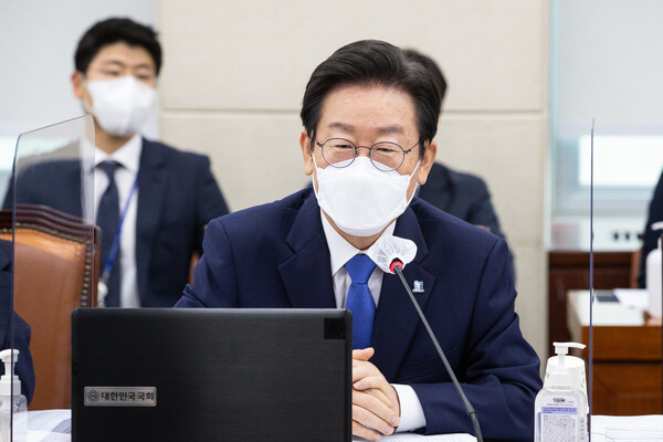 이재명 더불어민주당 대표가 29일 서울 여의도 국회에서 열린 국회 국방위원회 전체회의에서 발언하고 있다. (사진=뉴스1)