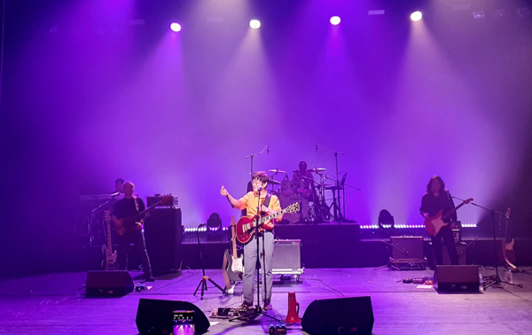 안산 공연 중간 김창완 아티스트의 멘트 시 팬 서비스