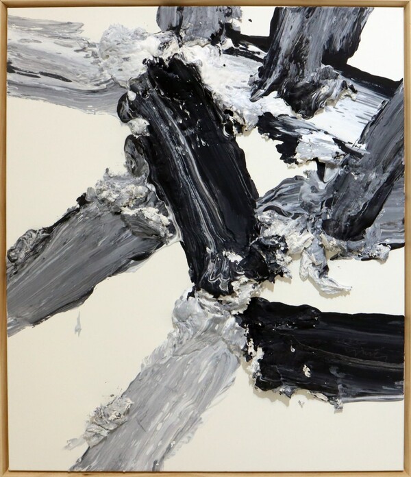 memory of origin. 72.7×60.6 cm mixed media on canvas 2022 / 사진 = 스튜디오 끼 제공 