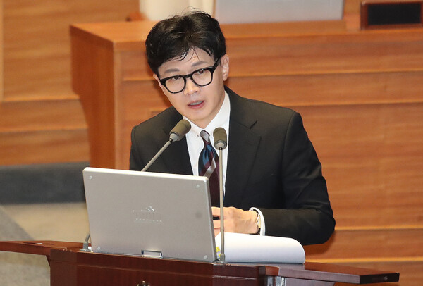 한동훈 법무부 장관이 지난 14일 국회 본회의 교육·사회·문화 분야 대정부질문에서 답변하고 있다. (사진=뉴스1)