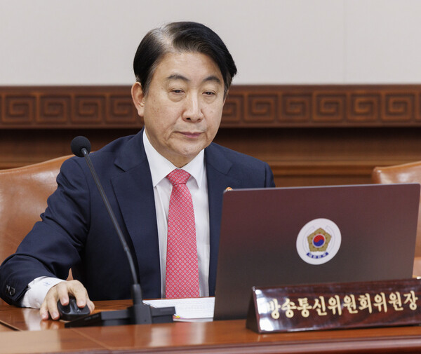 이동관 방송통신위원장이 1일 국회 탄핵소추안 처리를 앞두고 사의를 표명했다. (사진=연합뉴스)