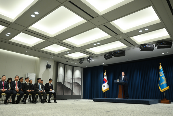 윤석열 대통령이 1일 서울 용산 대통령실 청사에서 의료개혁 관련 '국민께 드리는 말씀'을 하고 있다. (사진=연합뉴스)