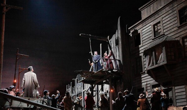 '서부의 아가씨' 뉴욕 메트 오페라 공연 장면.