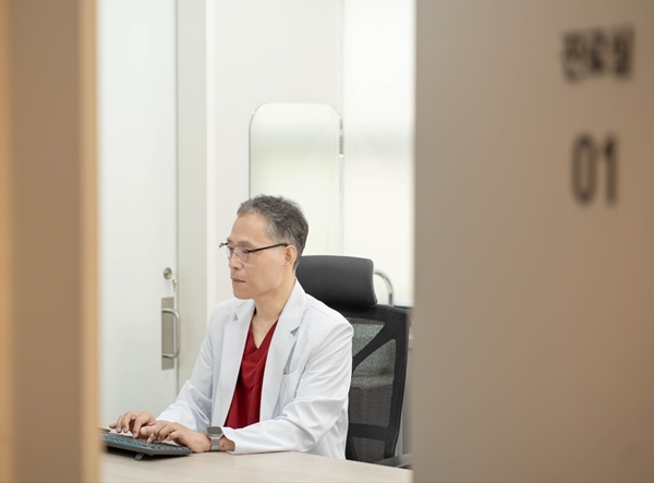 덕양 오른외과 박제훈 원장