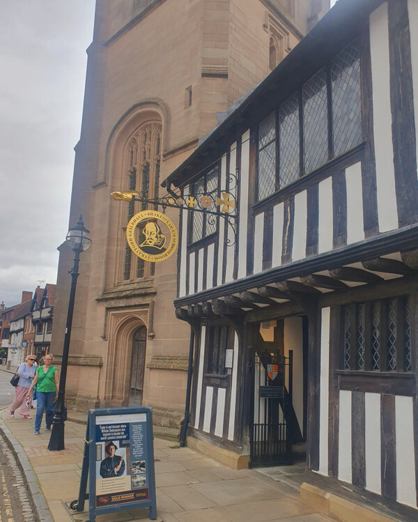 셰익스피어가 13세까지 다녔던 동네 학교.