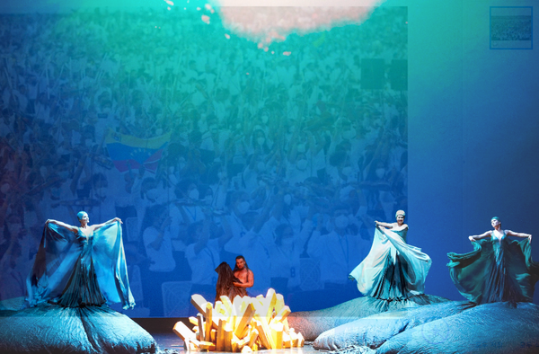 바그너의  4부작중 1부 라인의 황금 공연장면.