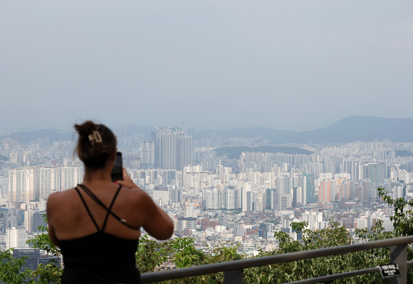 정부의 대출 규제 강화로 이번 주 서울 아파트값 상승폭이 다소 둔화한 것으로 나타났다. (사진=연합뉴스)