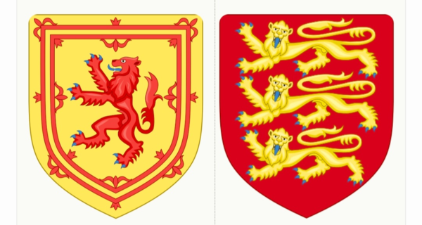 좌로부터 스코틀랜드와 잉글랜드의 왕실 문장. 방패 안에 각각 한 마리와 세 마리의 사자가 들어있음.