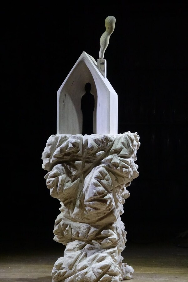 고독의 즐거움 370 x 330 x 1000mm 자작나무 2021