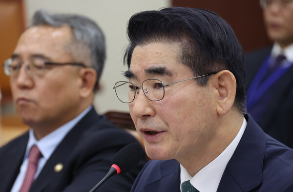 김용현 전 국방부 장관이 지난달 28일 국회 국방위 전체회의에서 질의에 답변하고 있다. (사진=연합뉴스)