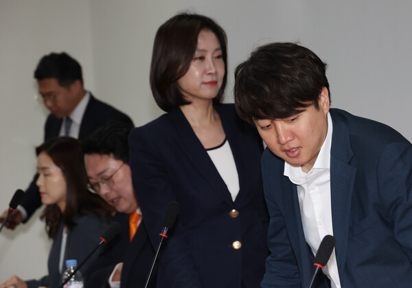 개혁신당 허은아(가운데) 대표와 이준석(오른쪽) 의원. (사진=연합뉴스)