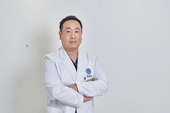 고르다치과의원 잠실점 최재용 대표원장