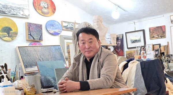 김건국 작가 / 제공 = 김건국