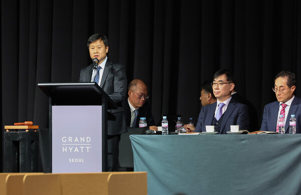 박기덕 고려아연 사장이 23일 오후 서울 용산구 그랜드 하얏트에서 열린 고려아연 임시 주주총회에서 발언하고 있다. (사진=연합뉴스)