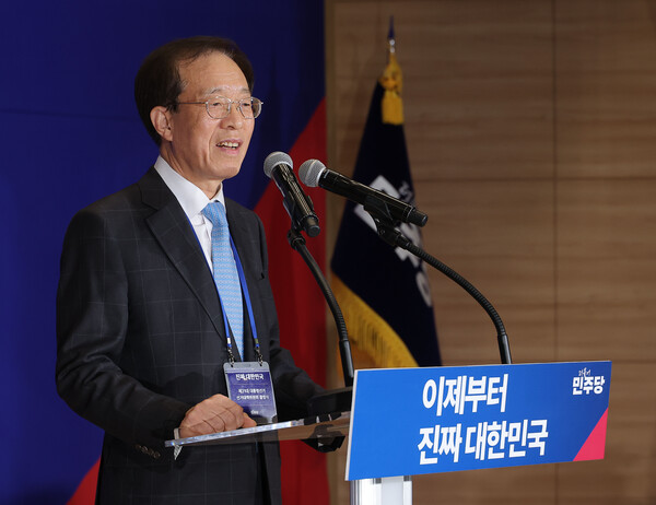 이석연 더불어민주당 선대위 공동선대위원장.