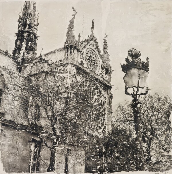 퇴색-노트르담1 100×100cm 캔버스에 혼합재료 2007년  