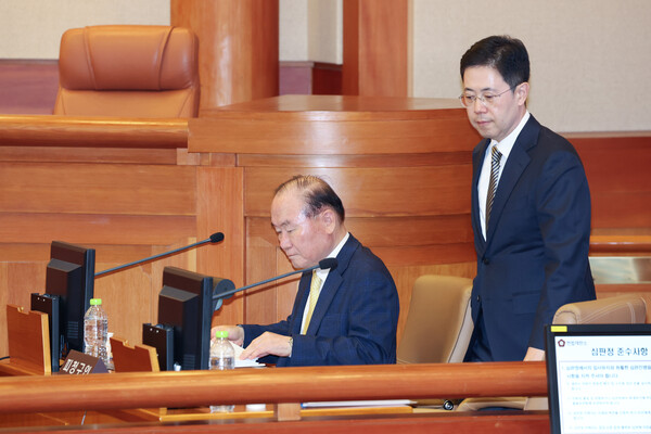  손준성 대구고검 차장(검사장)이 13일 서울 종로구 헌법재판소에서 열린 고발사주 의혹 탄핵심판 첫 정식 변론기일에 출석하고 있다.  (사진=연합뉴스)