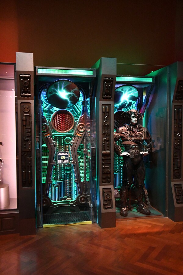 스타트렉에 나오는 보그종족의 재생장치 ( 저작권자 = Joe Ross )   