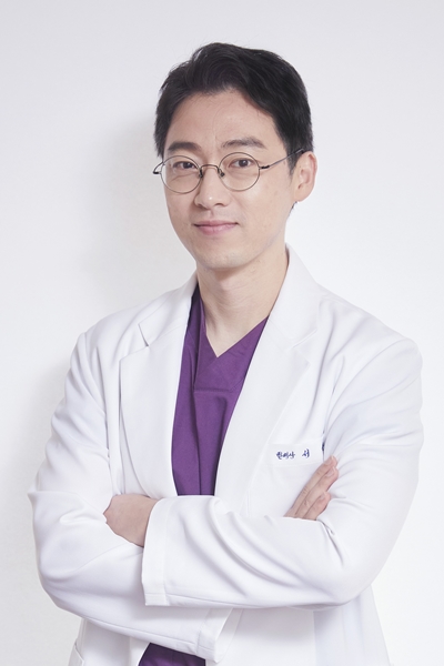 프리허그한의원 서초점 서산 원장