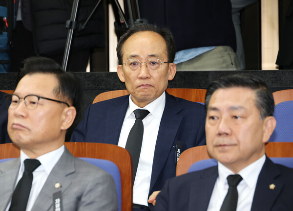 추경호 국민의힘 의원이 4일 국회에서 열린 국힘 의원총회에 참석해 장동혁 대표의 발언을 듣고 있다. (사진=연합뉴스)