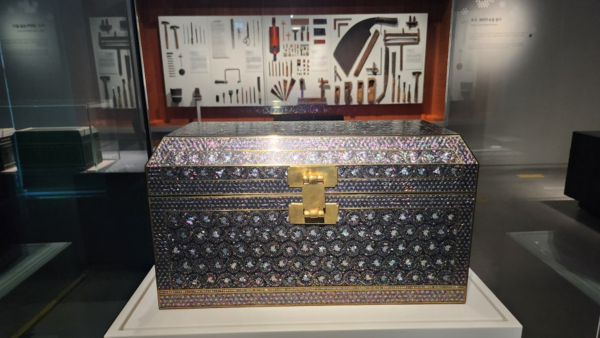 서울공예박물관내 나전칠기함 전시. (사진=고규영)