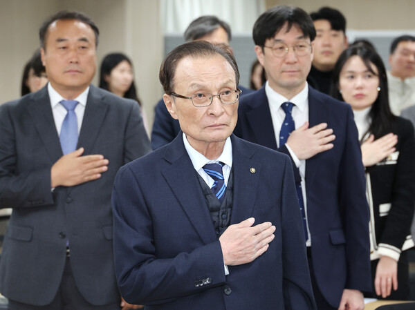 사람보다 시스템을 택한 '이해찬 민주주의'의 유산