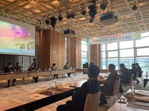 견제 없는 10년 권력...한국신발산업협회 '사유화' 논란 - 뉴스 썸네일 이미지